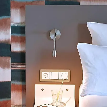 Just Eleven Hotel