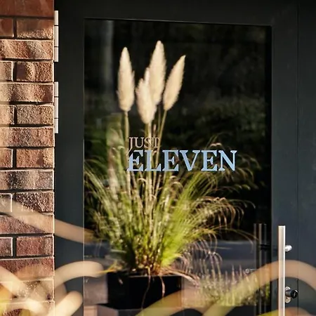 Just Eleven Hotel