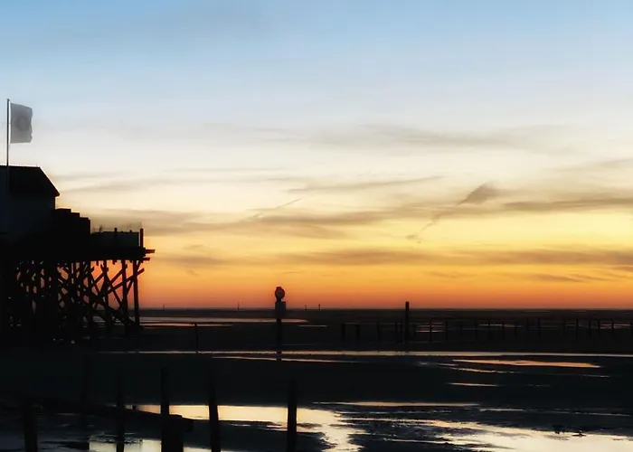 Just Eleven فندق 3*