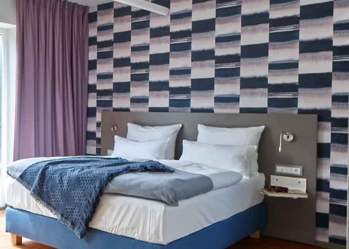 فندق Just Eleven 3*