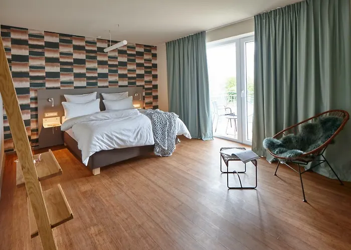 Just Eleven فندق